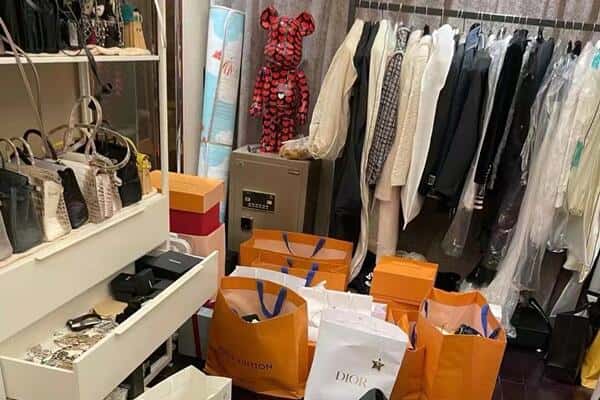 迎江区回收一线品牌衣服
